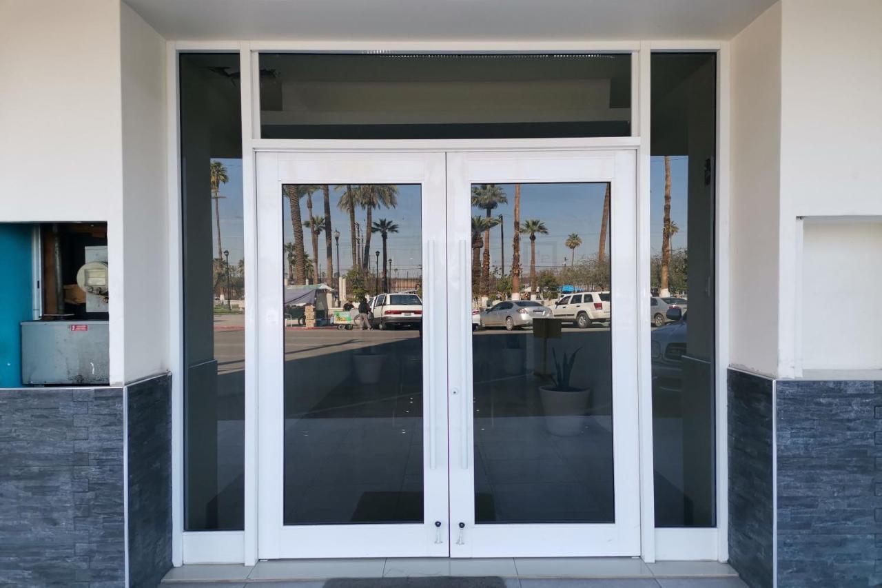 Capital O Hotel Plaza, Mexicali Exteriör bild
